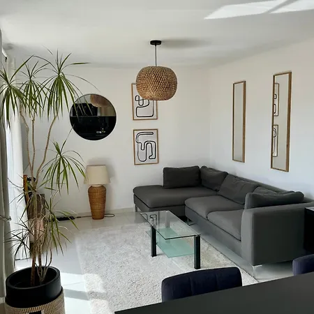 Dernier Etage, Vue Panoramique Colline Du Chateau!