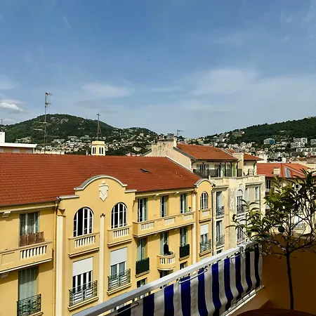 Dernier étage, Vue Panoramique Colline Du Château! Appartement Nice