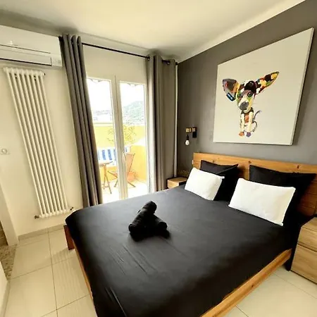 Appartement Dernier étage, Vue Panoramique Colline Du Château!